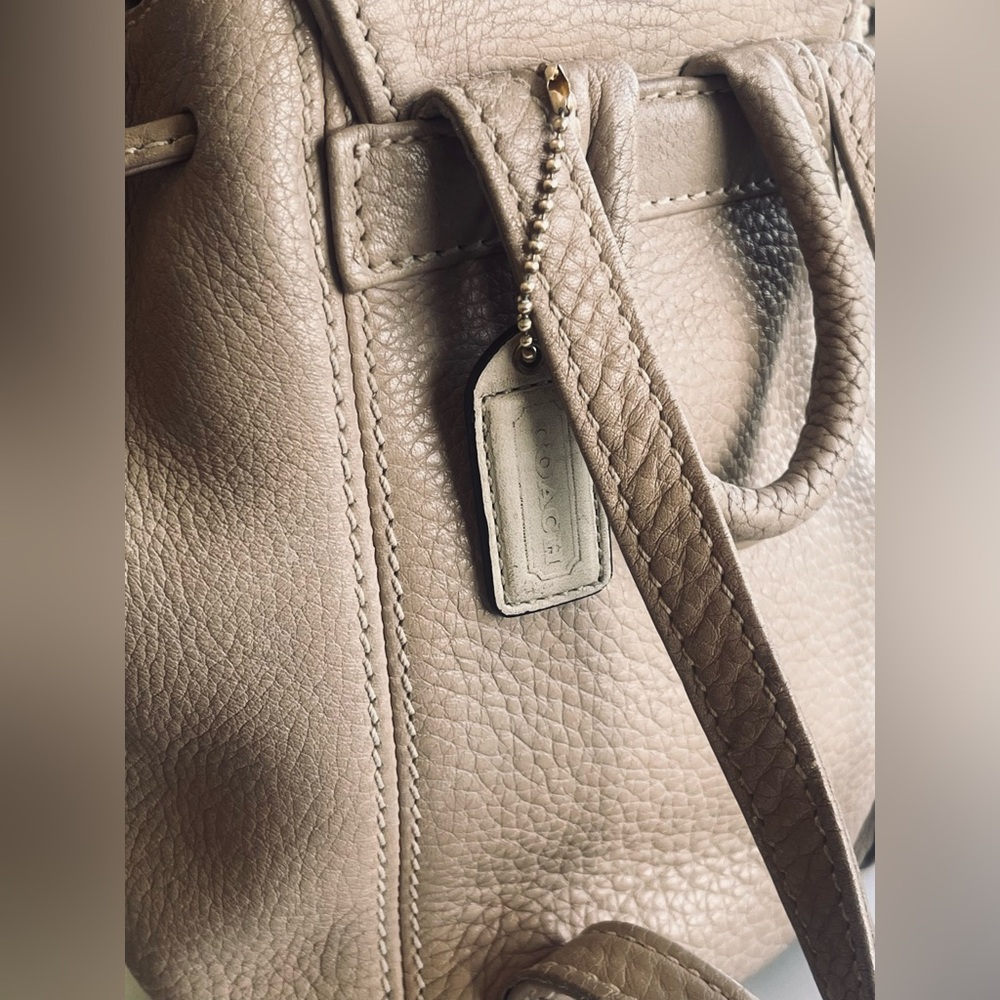 VINTAGE COACH SONOMA 4925 TAN PEBBLED LEATHER SMALL BACKPACK SHOULDER BAG - Picture 6 of 16